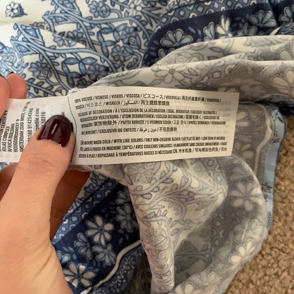 Off The Shoulder Dress - Picture 3 of 4